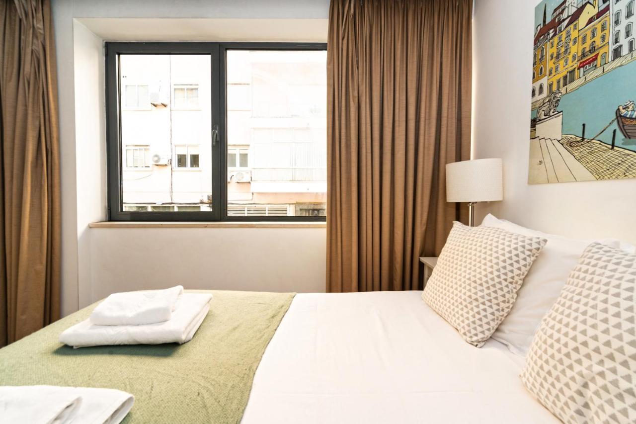 Comfortable Apartment In Marques De Pombal Lisbon Exterior photo